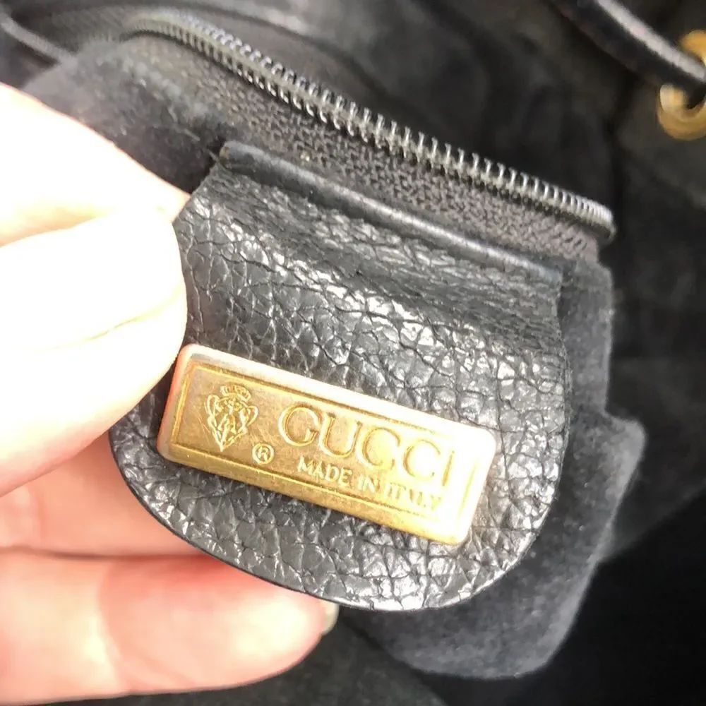 Vintage Gucci Suede draw string - Picture 6 of 10